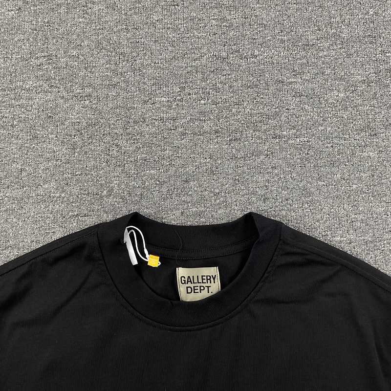 Gallery Dept. T-shirt 6