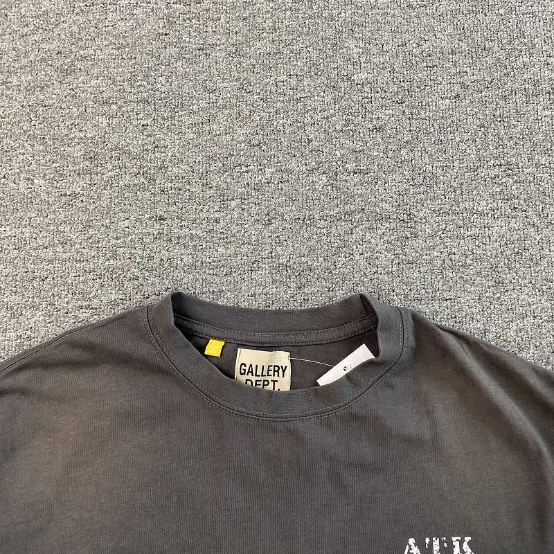 Gallery Dept. T-shirt 7