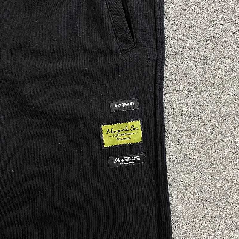 MM6 Maison Margiela Shorts · 5
