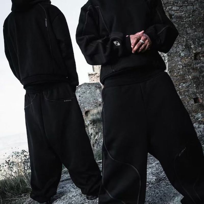 Mertra Hoodie · 3