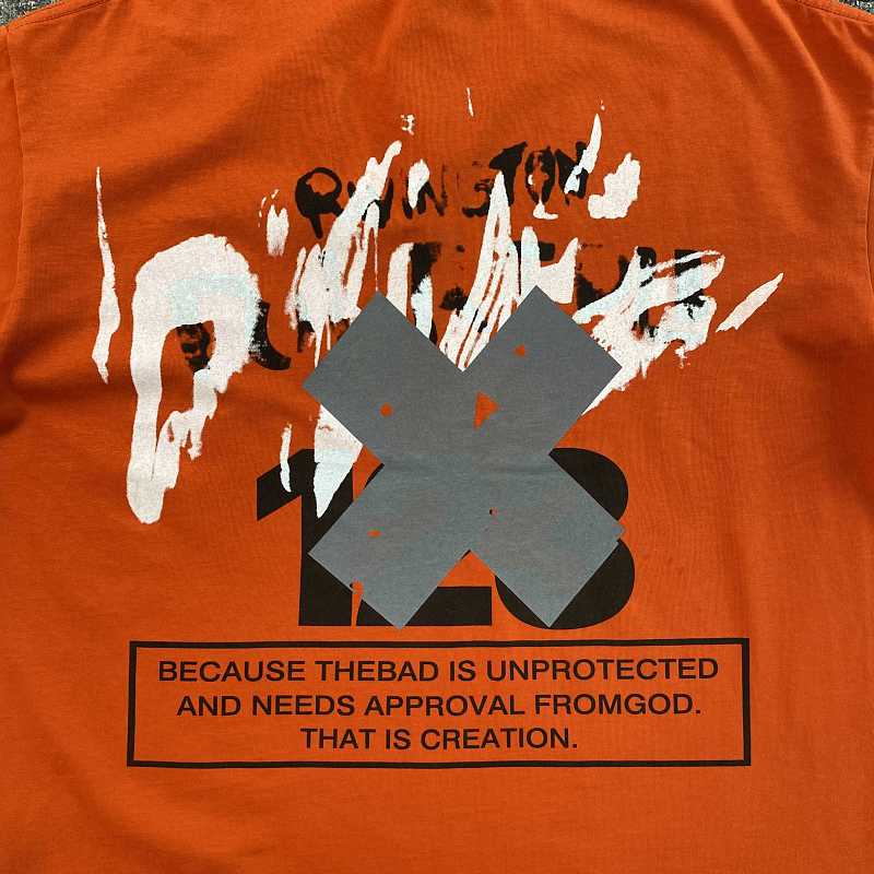 T-shirt · 6