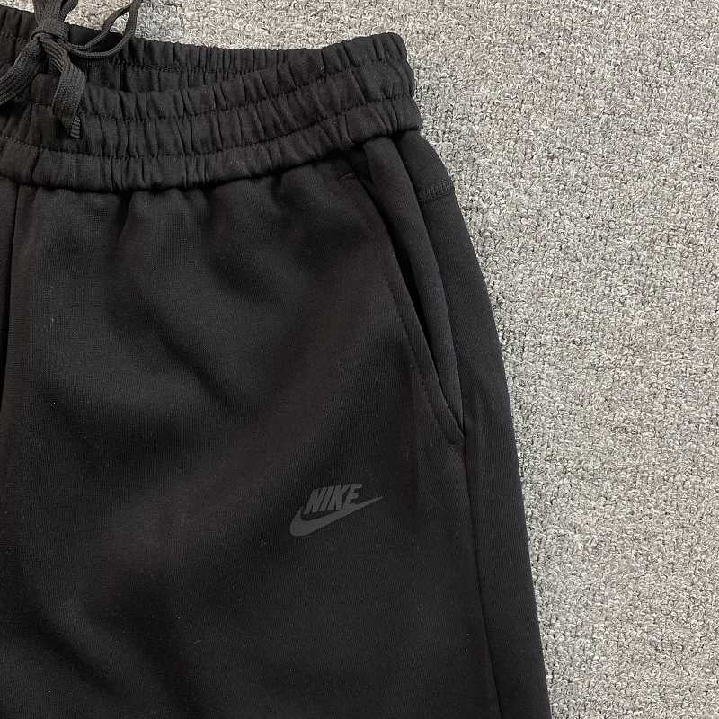 Nike Shorts 4