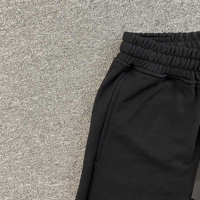 Amiri Shorts · 4