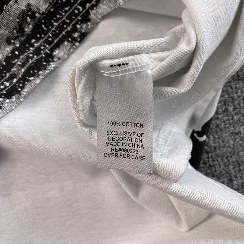 Me Mixed Emotion T-shirt · 3
