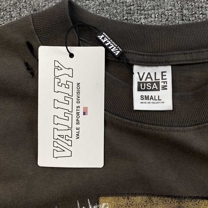 Valley T-shirt · 4