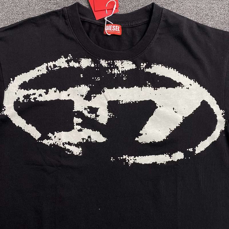 Diesel T-shirt · 5