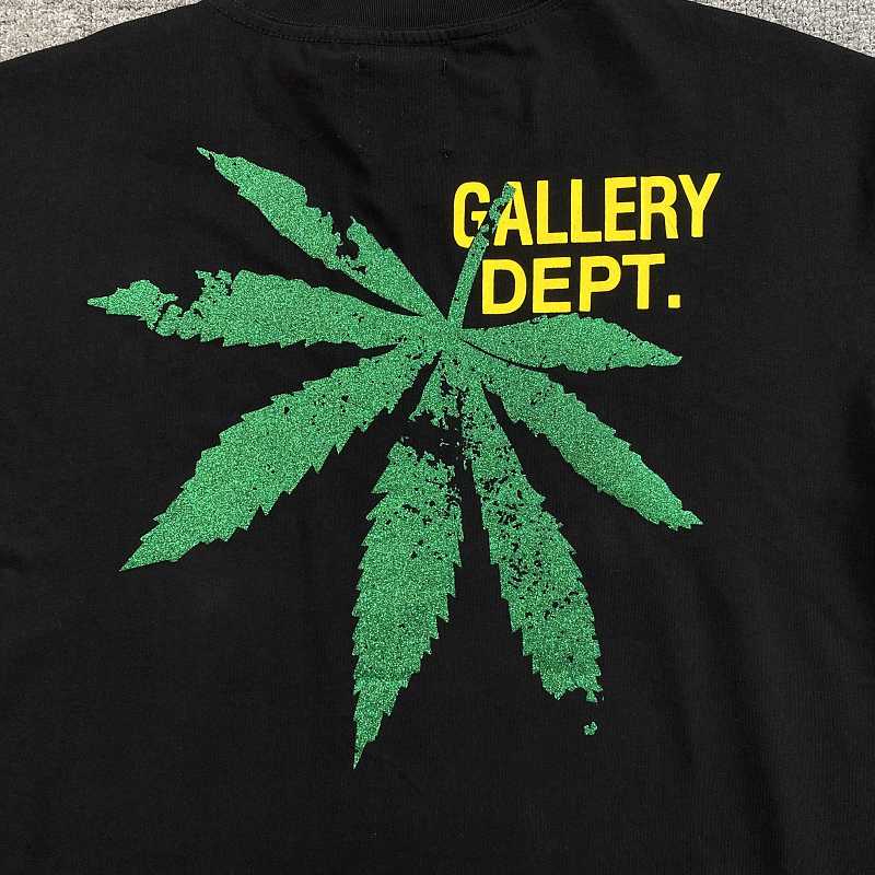 Gallery Dept. T-shirt 4