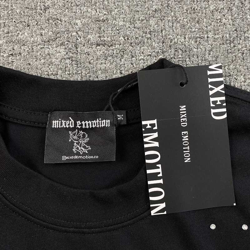 Me Mixed Emotion T-shirt · 4