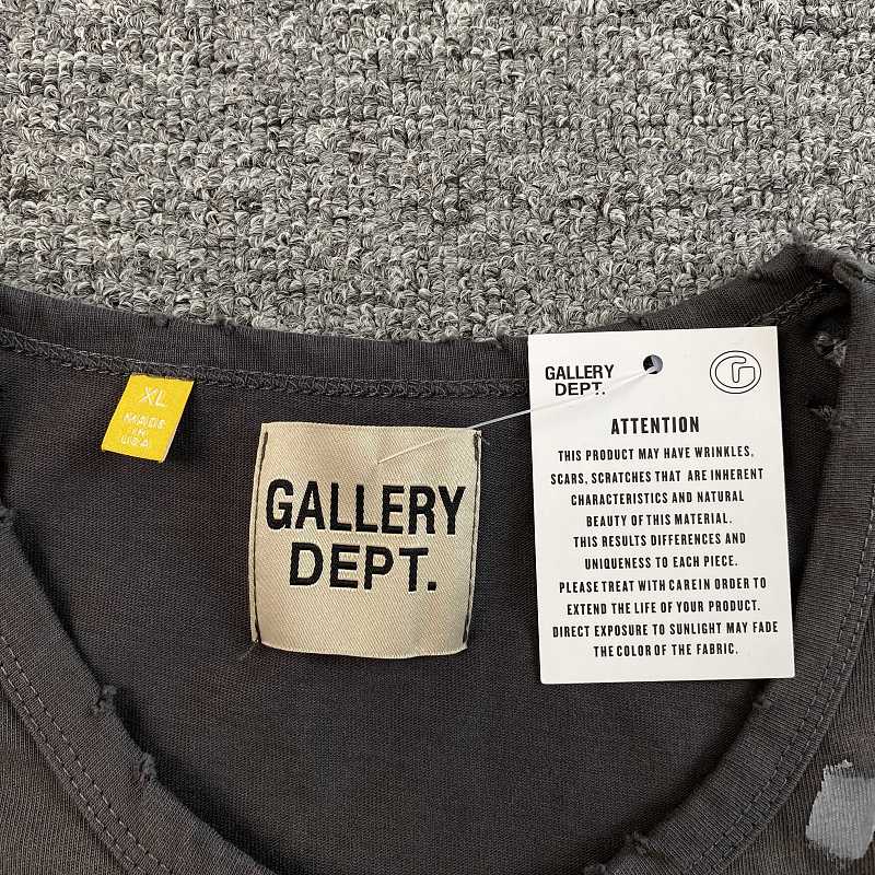 Gallery Dept. T-shirt 3