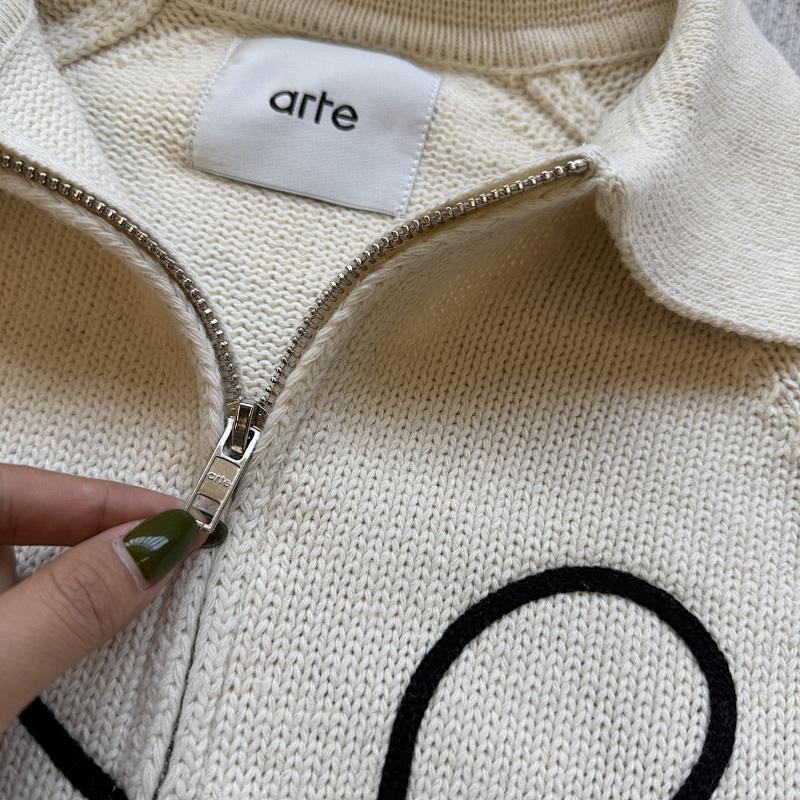 Arte Zip Sweater 5