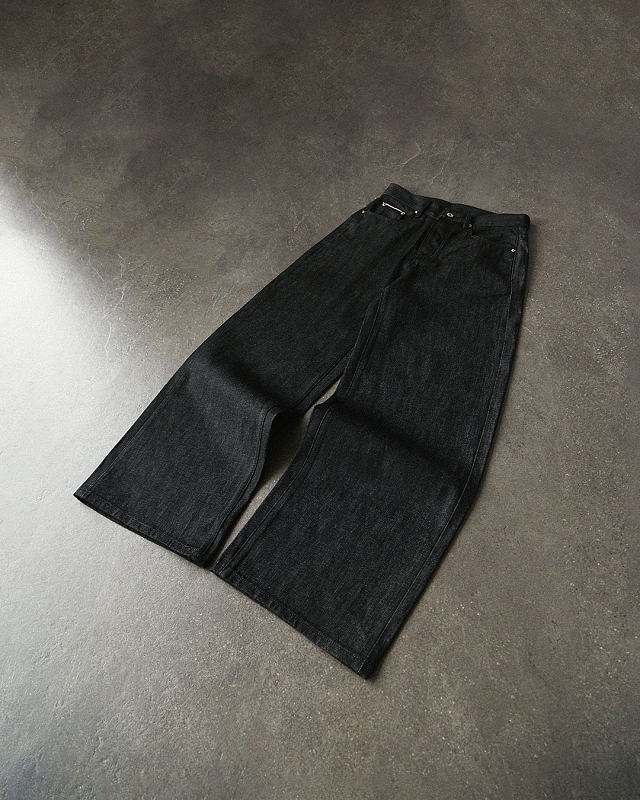 Mobius Black Selvedge Denim 3