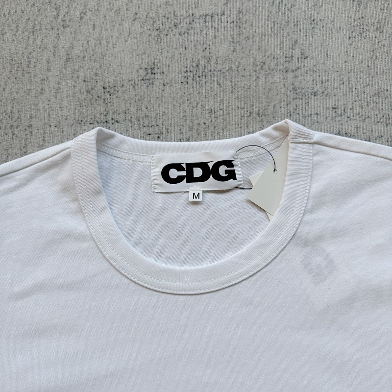 Comme des Garcons Small Logo T-shirt 5