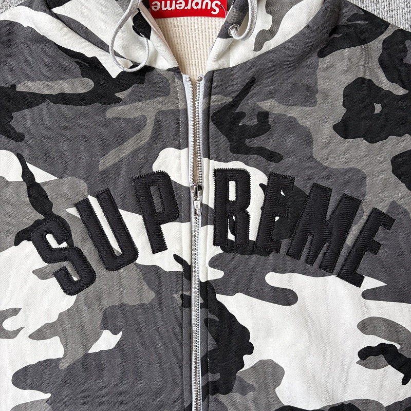 Supreme Zipper Sweatshirt 6