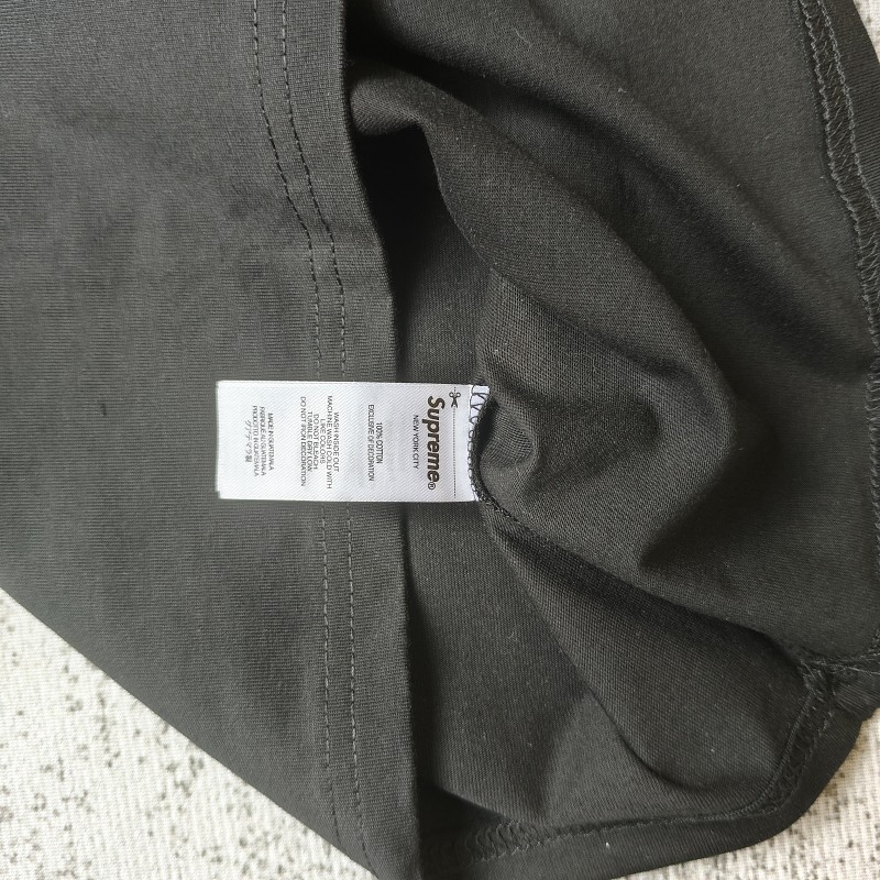 Supreme Tee 7