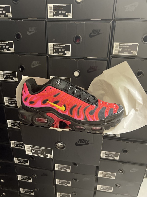 Supreme Nike TN Shoes Red 4