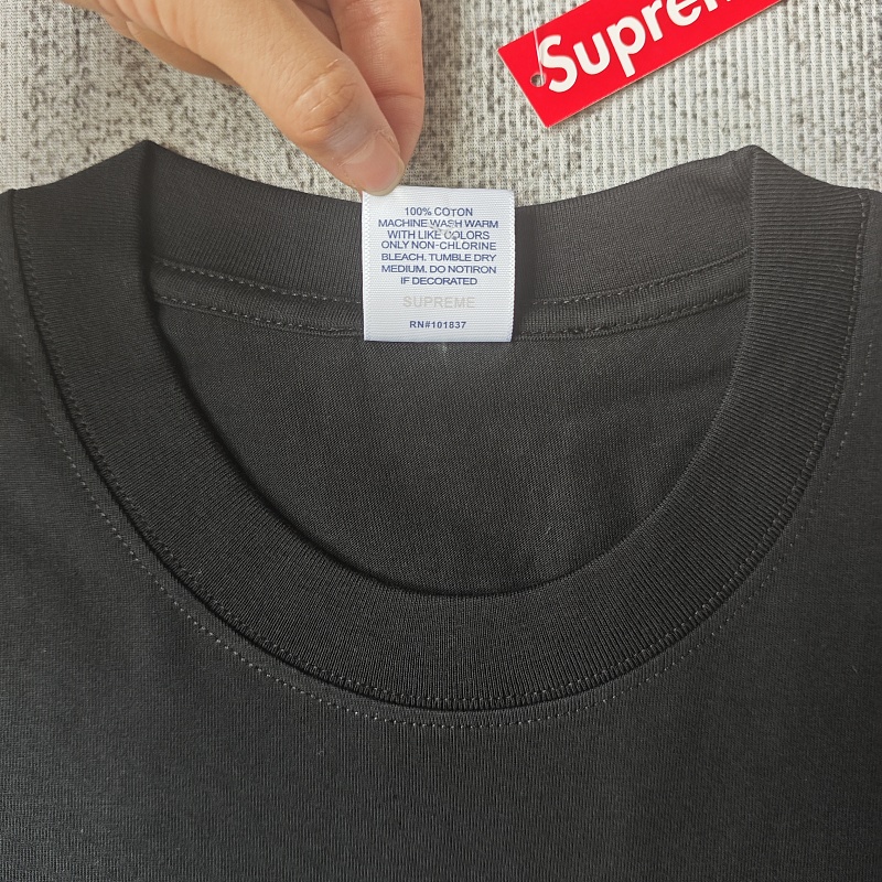 Supreme Tee 4