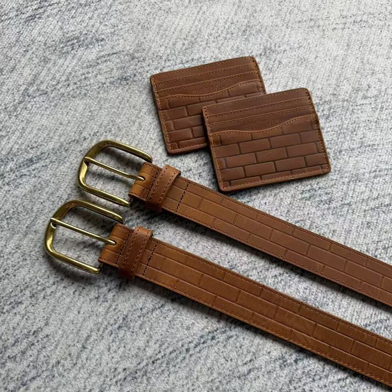 E*periment 5 Brick Cardholder 8