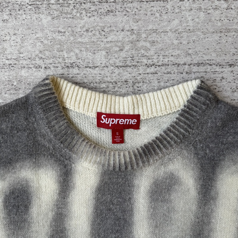 Supreme Blurred Logo Sweater 7