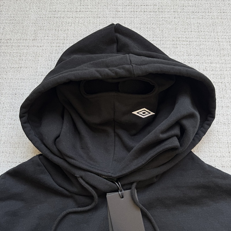 120￥ Umbro Mask Hoodie 10
