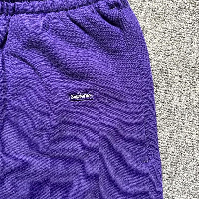 Supreme Small Logo Shorts 5