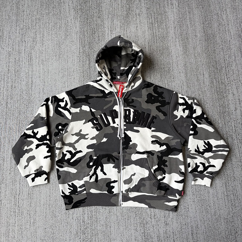 Supreme Zipper Sweatshirt 2