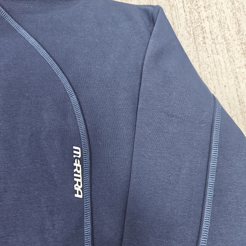 160￥Mertra Top Tracksuit 3