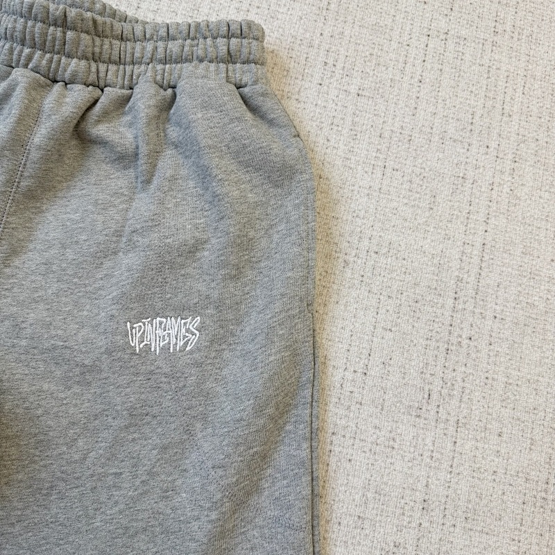 80￥ Up In Flames Shorts 9