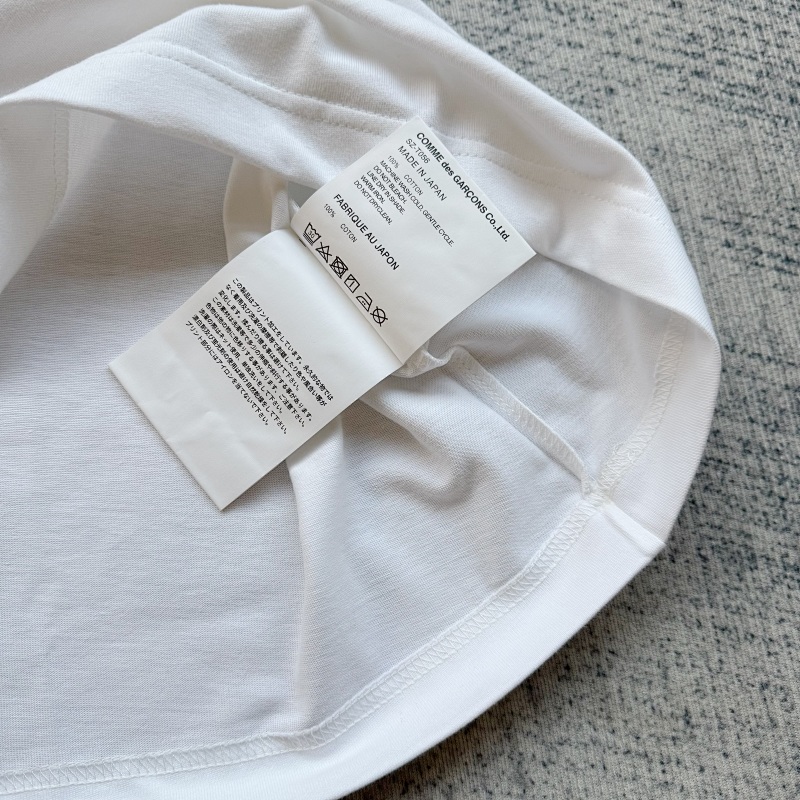 Comme des Garcons Small Logo T-shirt 11