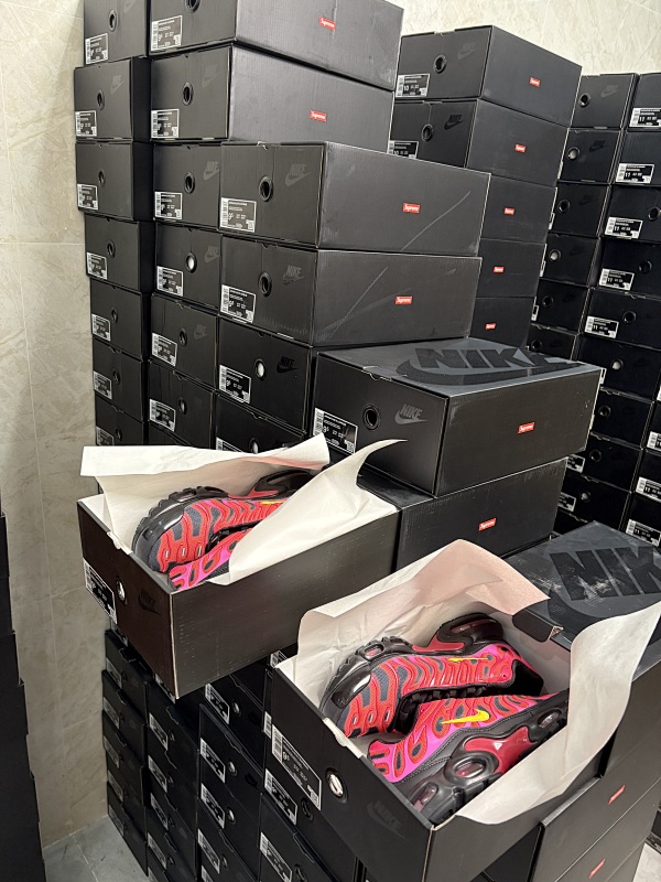 Supreme Nike TN Shoes Red 5
