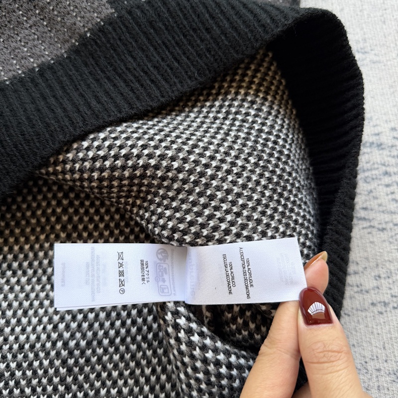 Supreme Sweater 9