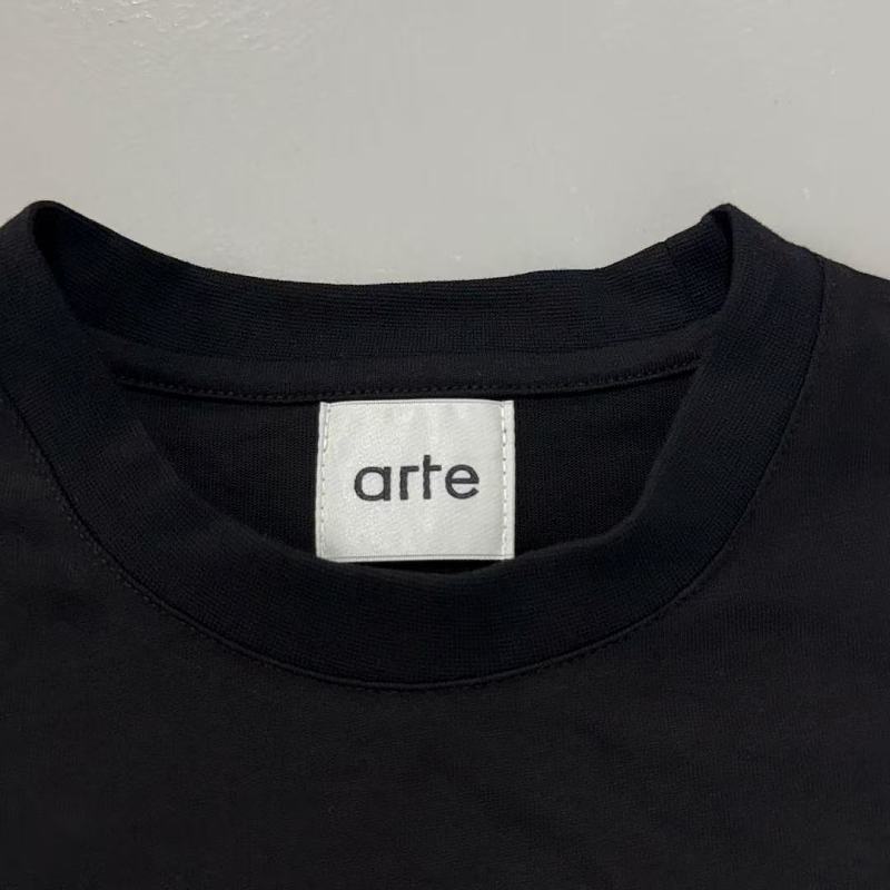 Arte Antwerp Diels Scribble Heart-hands T-shirt 11