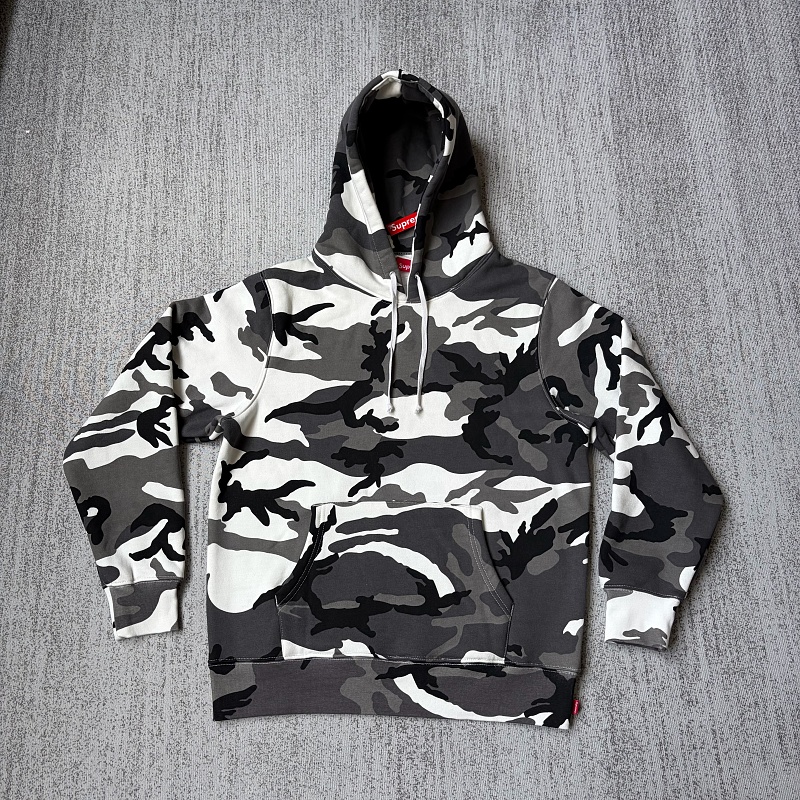 Supreme Hoodie 3