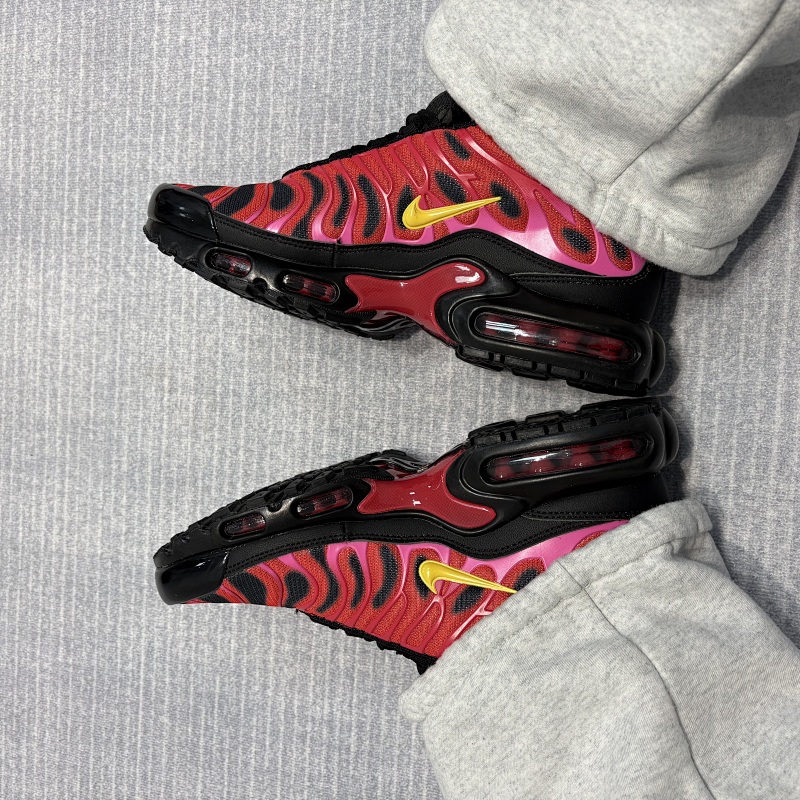Supreme Nike TN Shoes 8