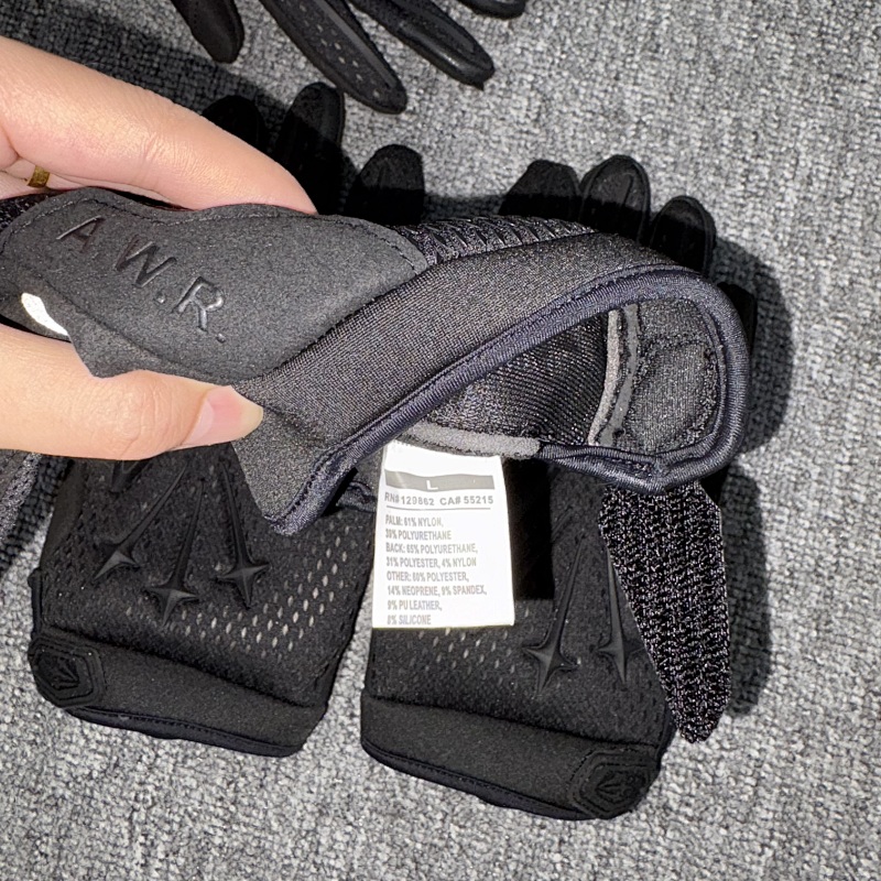 Nocta Gloves 10