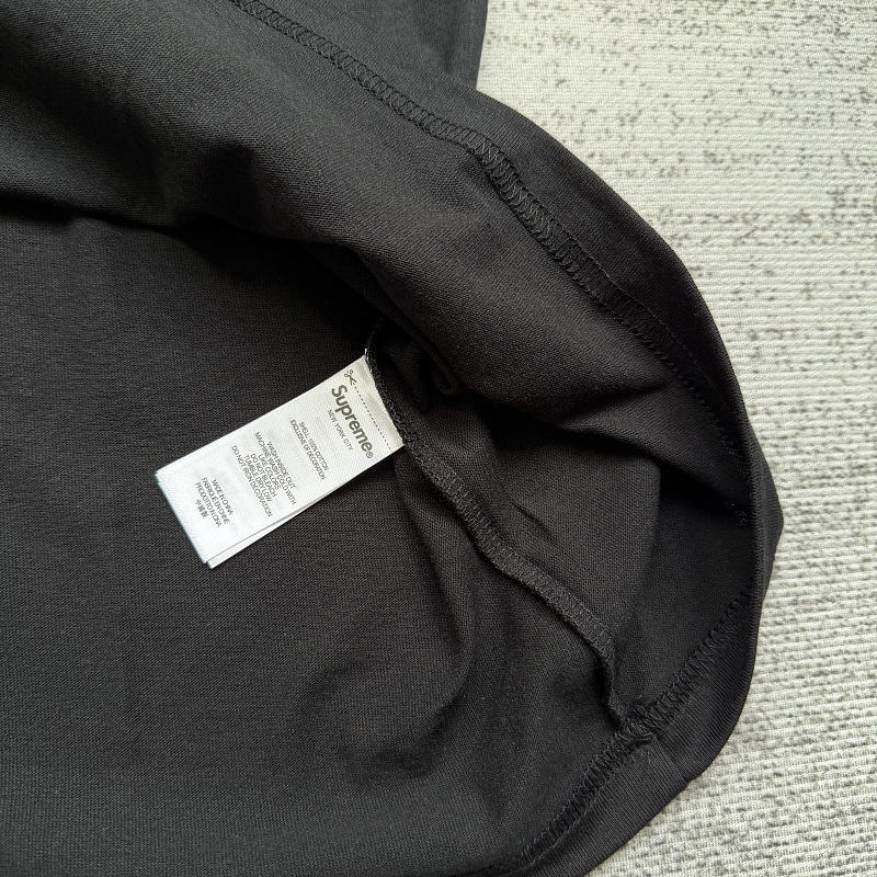 Supreme Tee 5