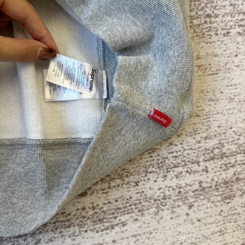 Supreme Striped Crew Neck Sweatshirt 9