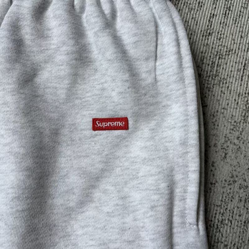 Supreme Small Logo Shorts 6