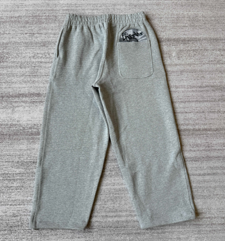 Episodes Tracksuit 8
