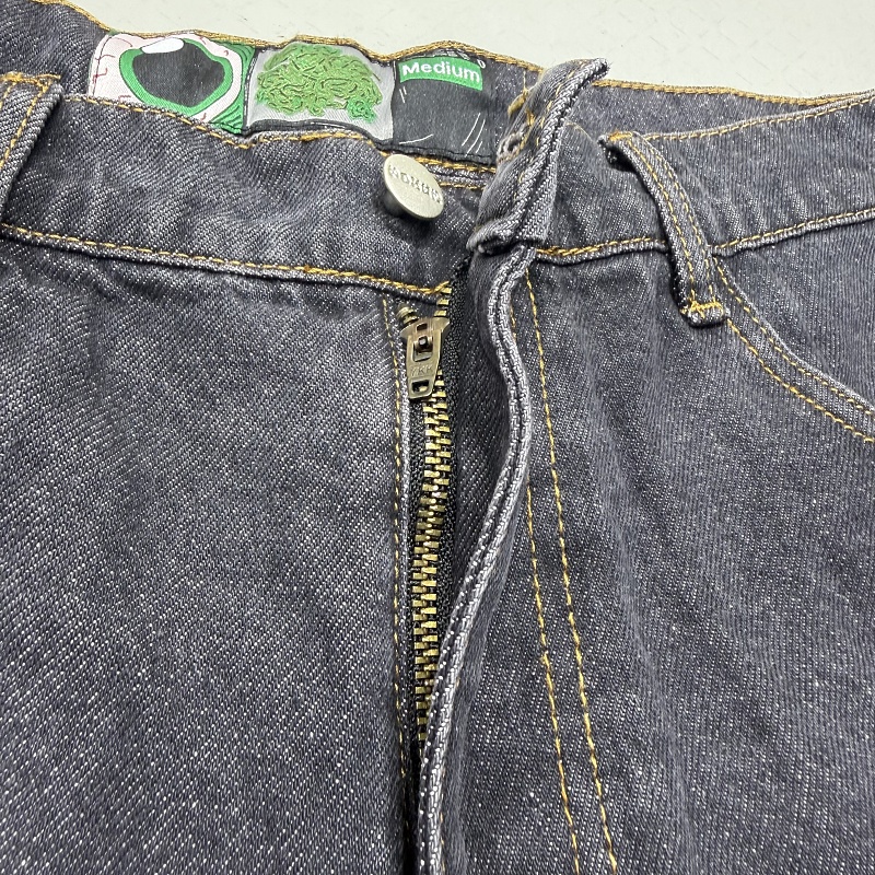 Poser Leaf Embroidered Denim Shorts 6