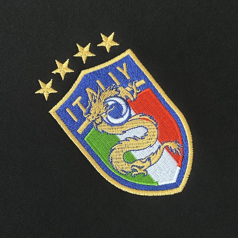 Heavyweight Crest Tracksuit - Italy Exclusive 10