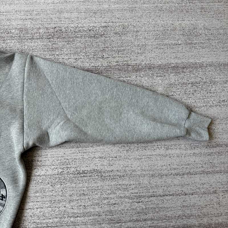 Episodes Tracksuit 11