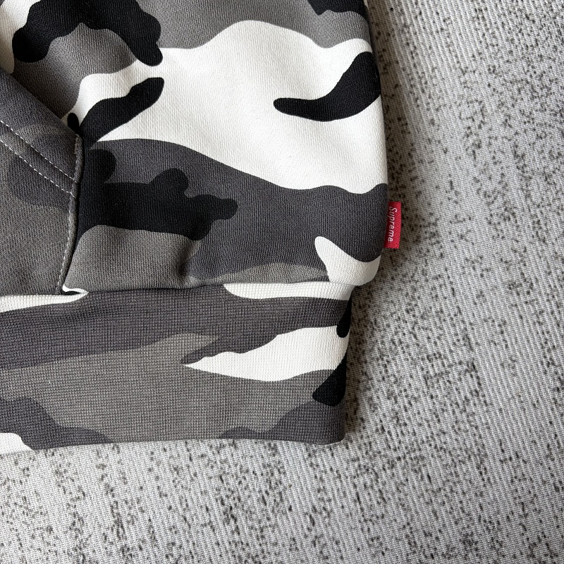 Supreme Zipper Sweatshirt 7