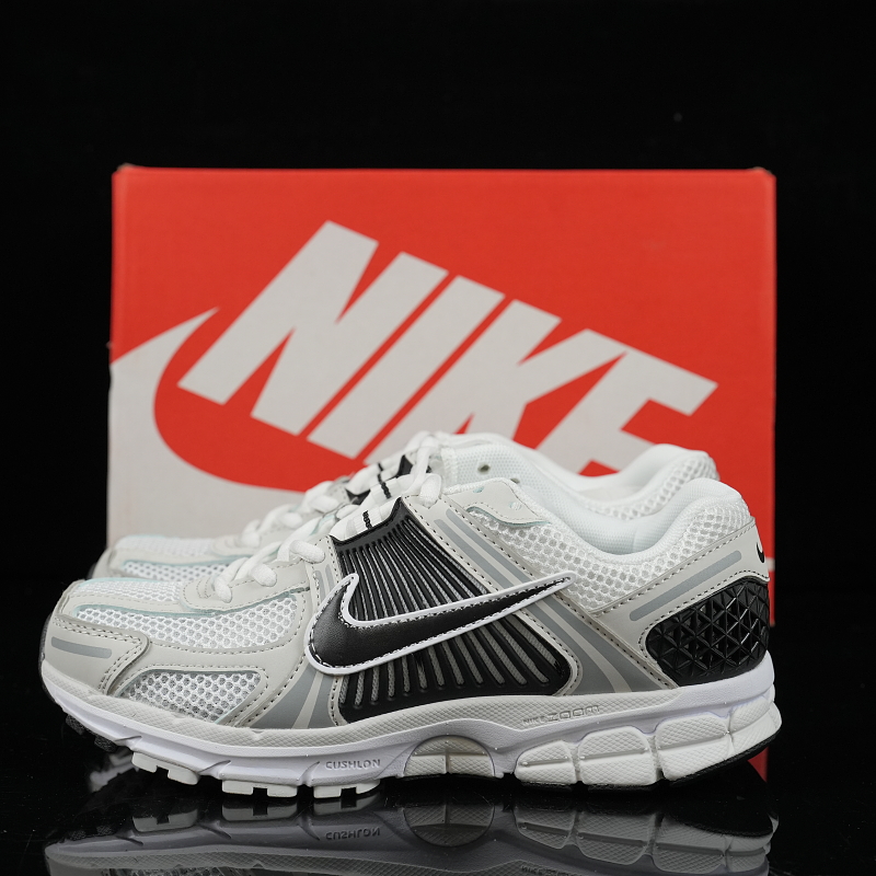 Nike Air Zoom Vomero 5 'White Black'