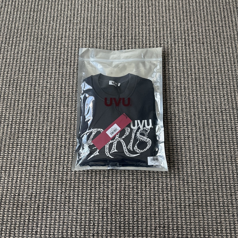 Paris Crewneck · 6