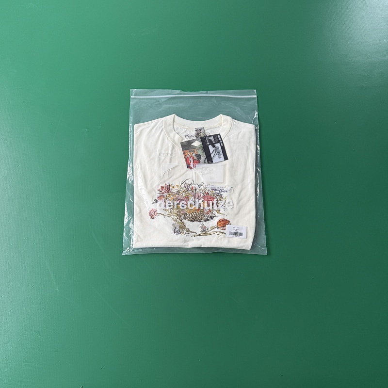 Tee · 5