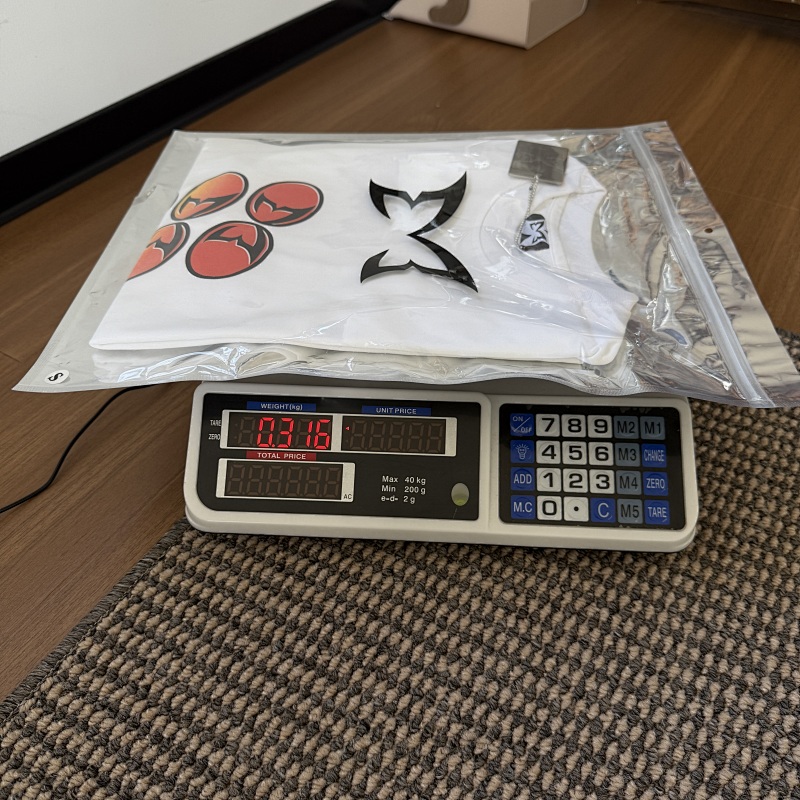 Tee · 4