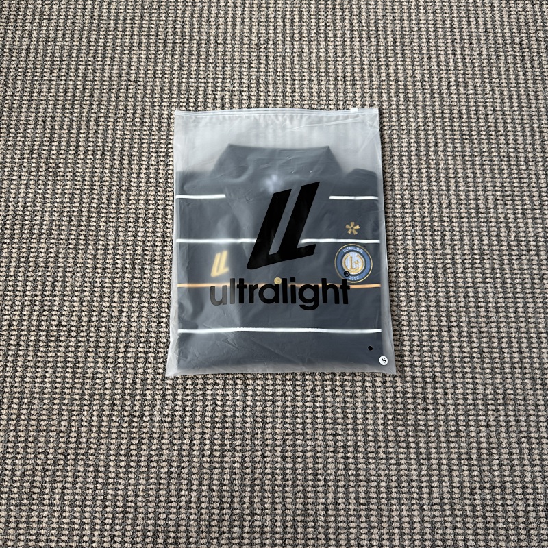 Polo Long Sleeve · 4