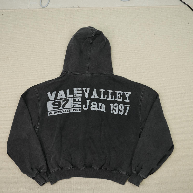 Vale Hoodie 11