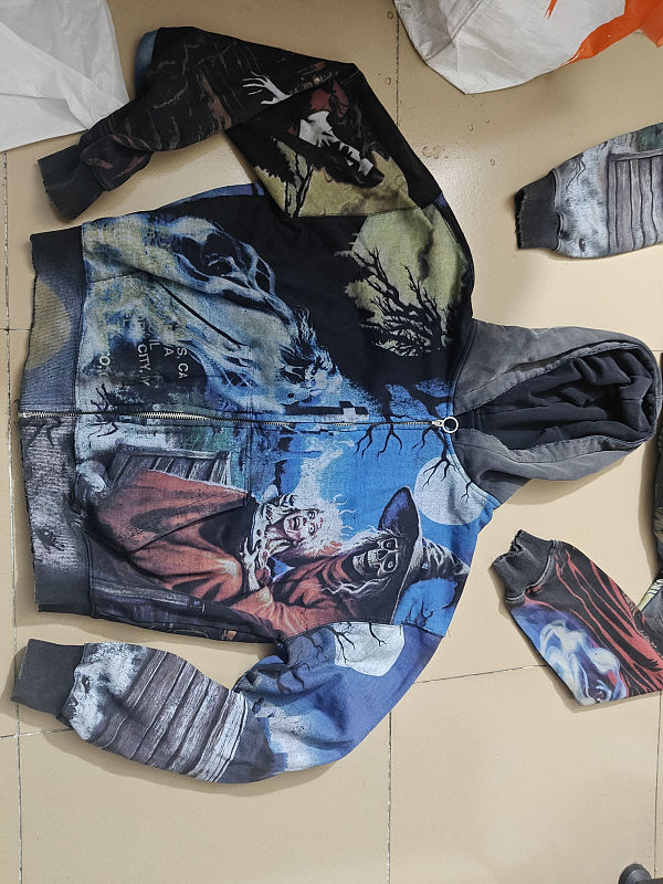 Vale Zip Hoodie 4