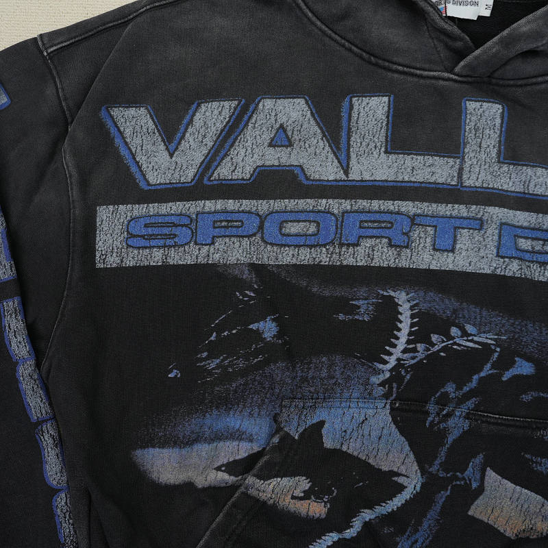 Vale Hoodie 11